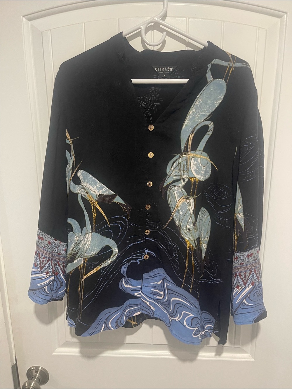 Citron Santa Monica 100% Silk Crane Print Button Front Blouse Size M